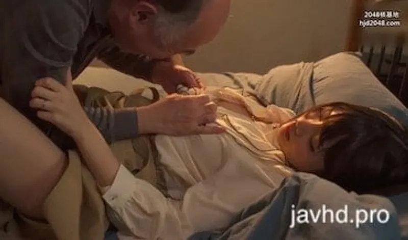 ông xã đi vắng vợ yêu bị lão già gần nhà hiếp suzu harumiya